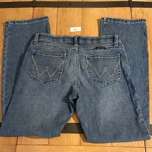 Wrangler Shiloh 7 x 32 Women's Classic Blue Boot Cut Jeans